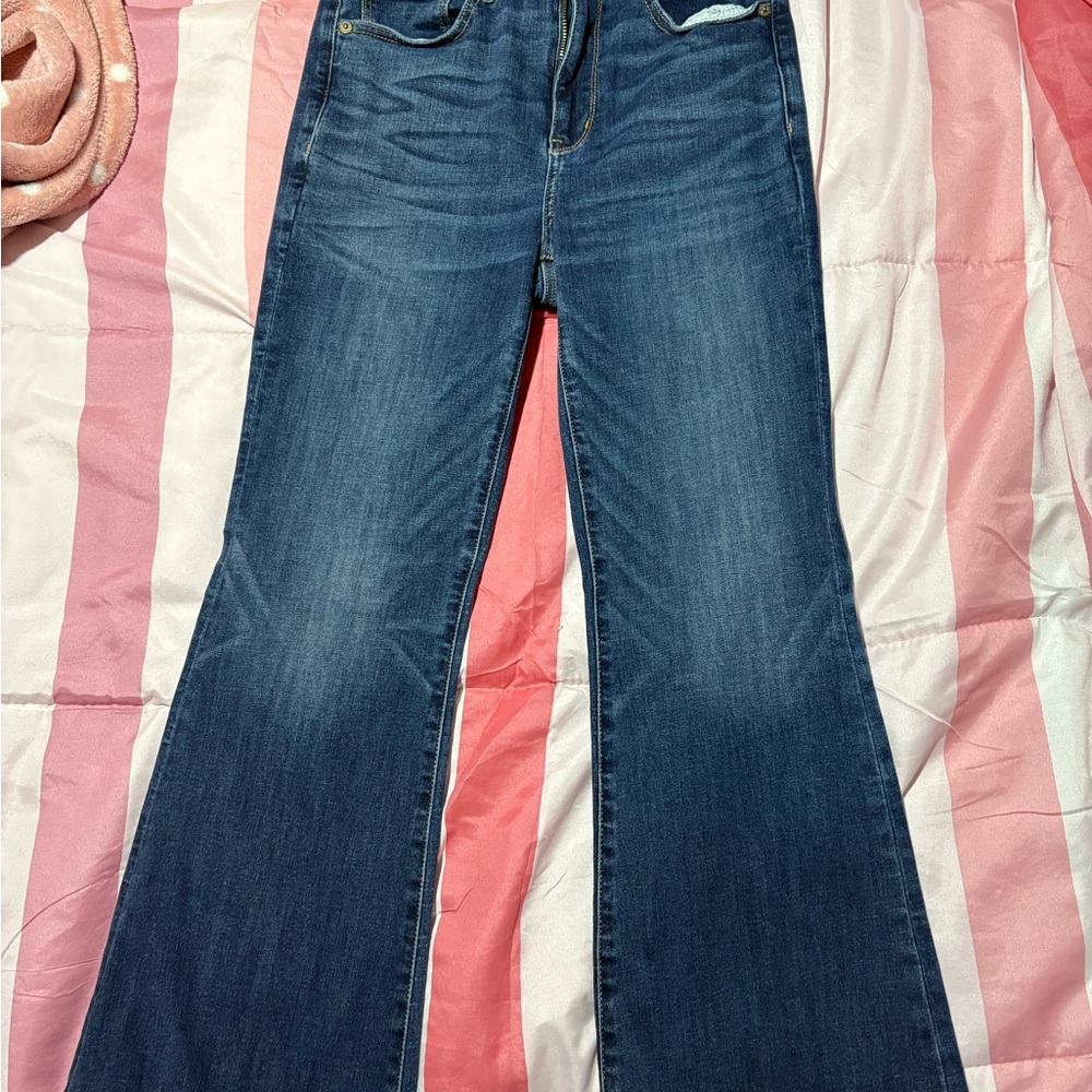 American Eagle Super Hi-Rise Waisted Flare Jean